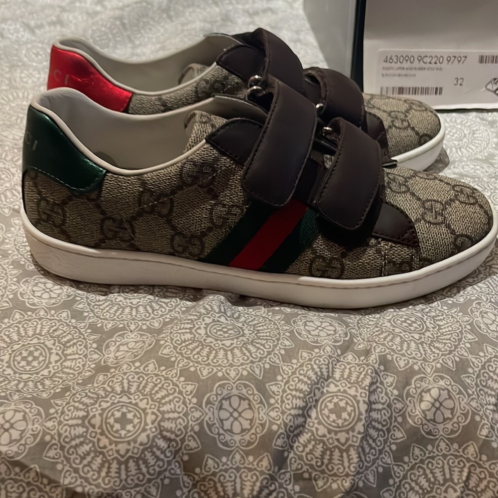 Gucci kids sneakers size 32